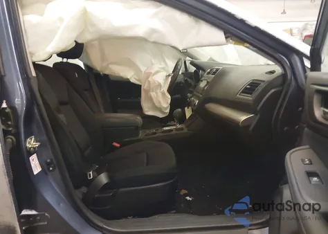 2015 Subaru Legacy 2.5I Premium z USA, uszkodzony, nr VIN 4S3BNAC67F3031947